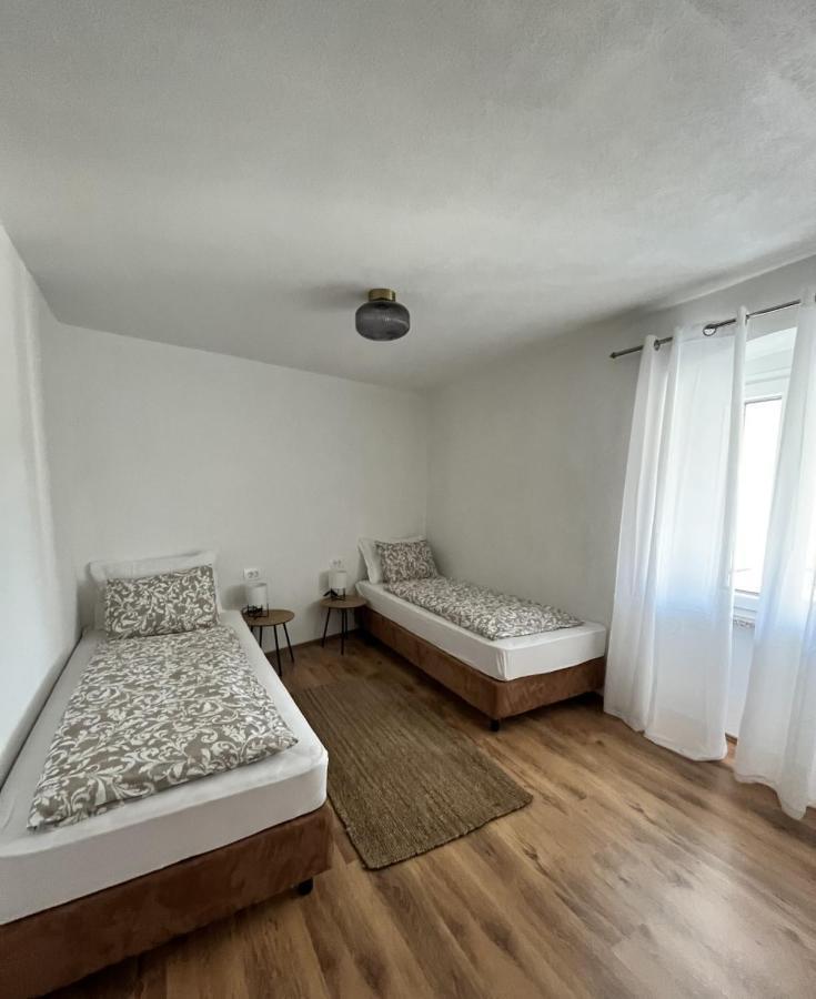 Apartment Lorun 47 Tar-Vabriga Exteriér fotografie